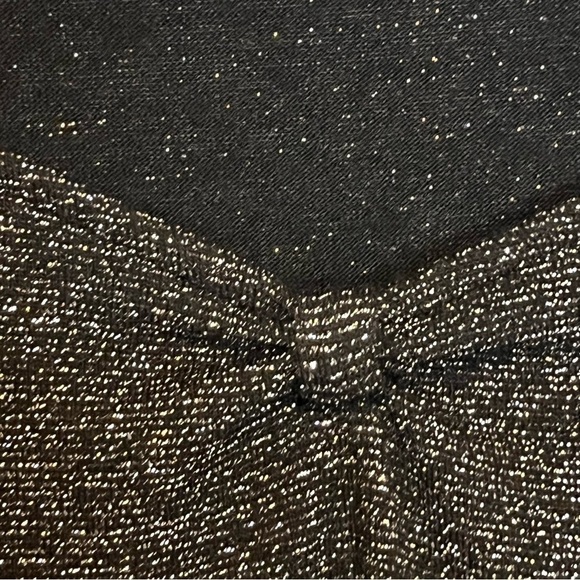 Talbots, Long Sleeve Black and Sliver, V-Neck, Long Sleeve, Blouse, Size Medium - Picture 9 of 9